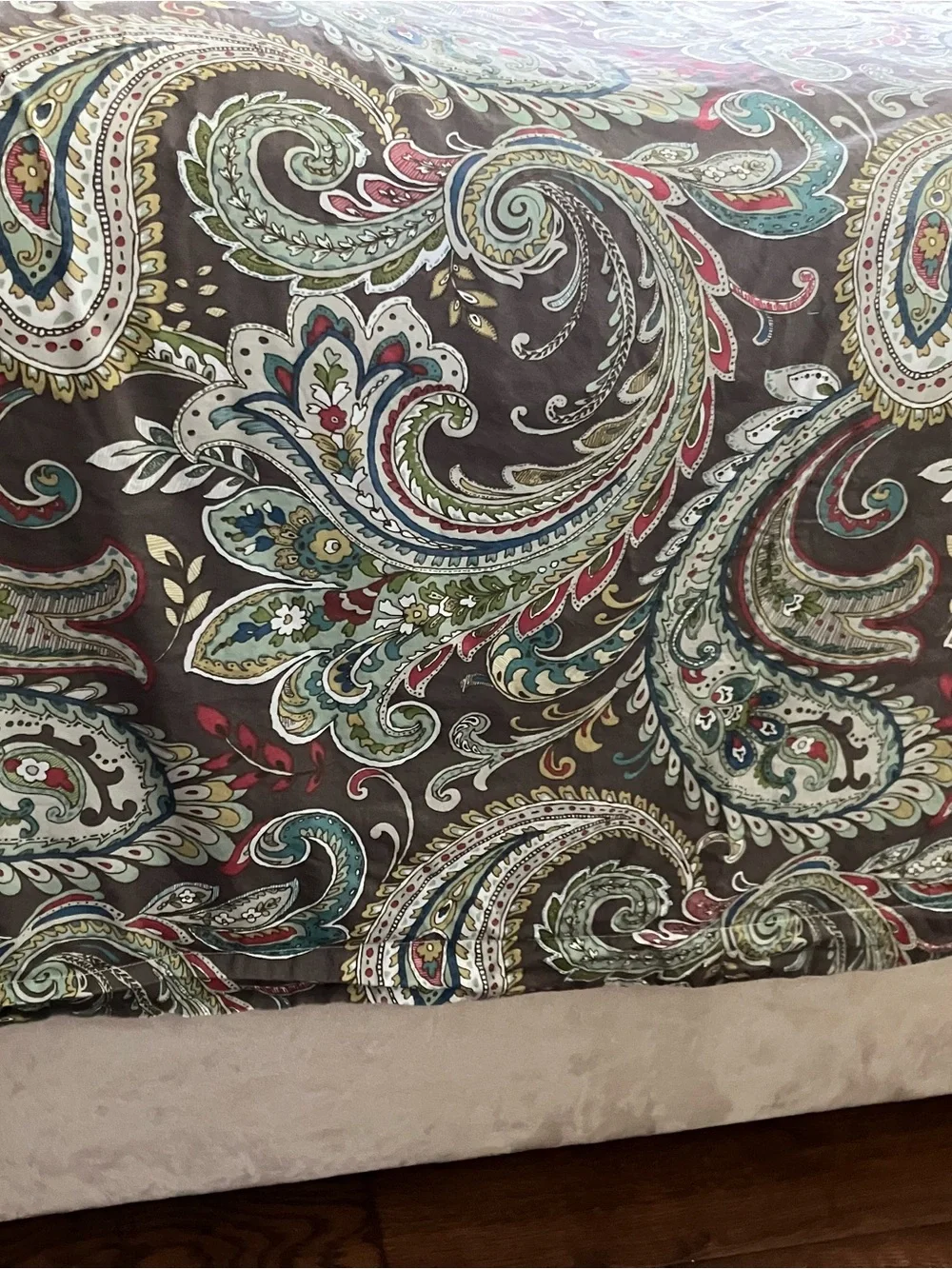 Paisley Duvet Cover Set in Taupe and Sage - Elegant Bed Ensemble